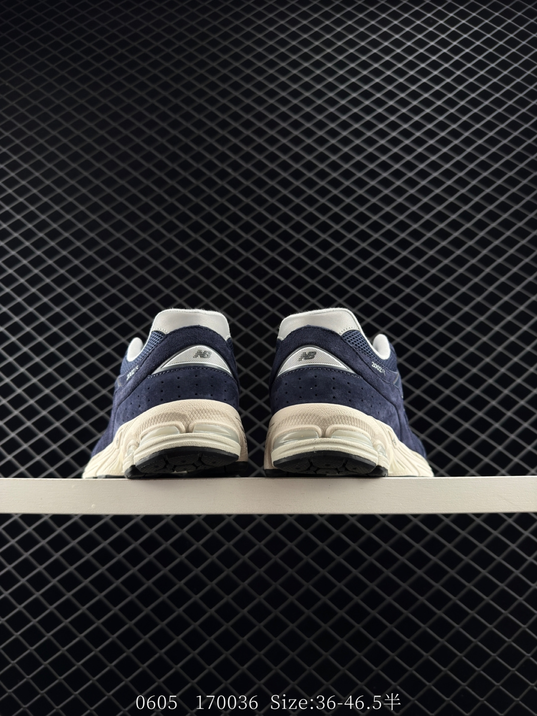 New Balance ML2002R0